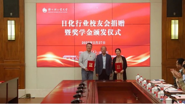 pI(y)W(xu)ջИI(y)Уѕ(hu)ٛ(zng)ߪ(jing)W(xu)Cl(f)xʽAMɹ